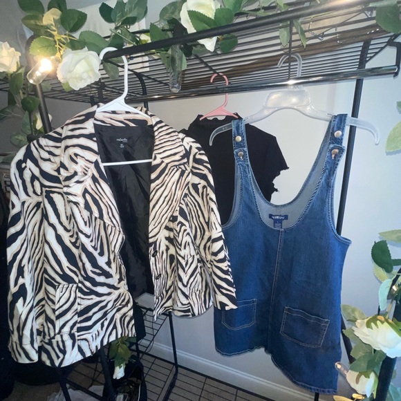 Jumper, blazer, ruffle turtle neck - Picture 6 of 10